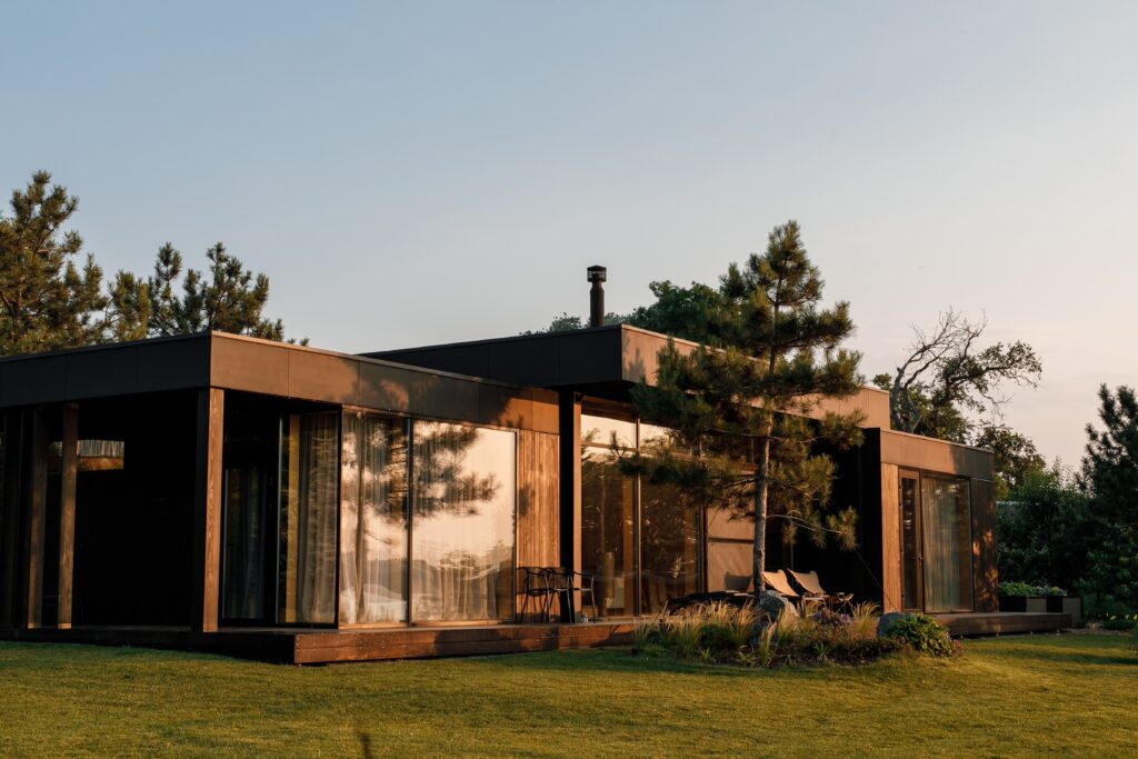 Pourquoi construire une maison en ossature bois en Normandie avec BNC Bois ?